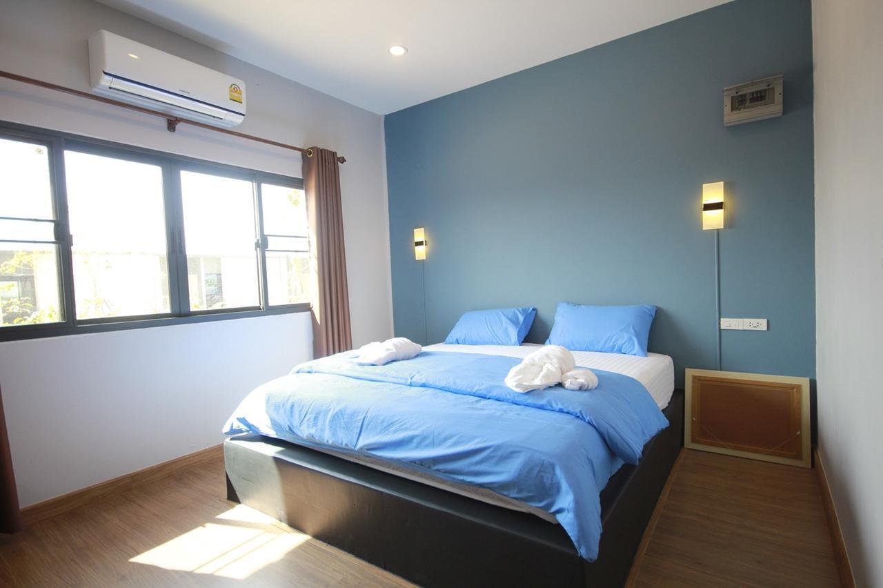 Ma Der Bua Hotel Kumphawapi Εξωτερικό φωτογραφία